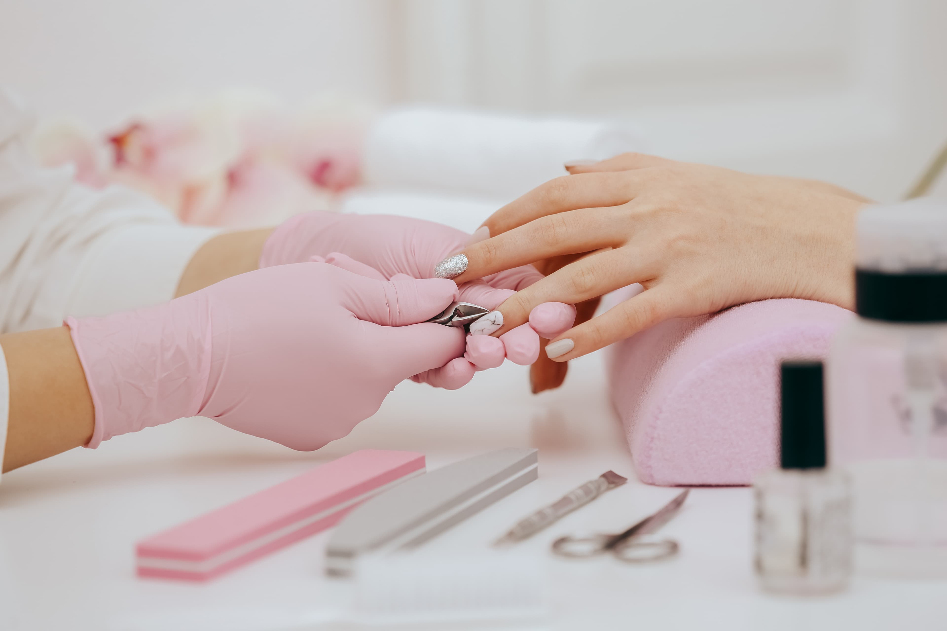 Nail Courses